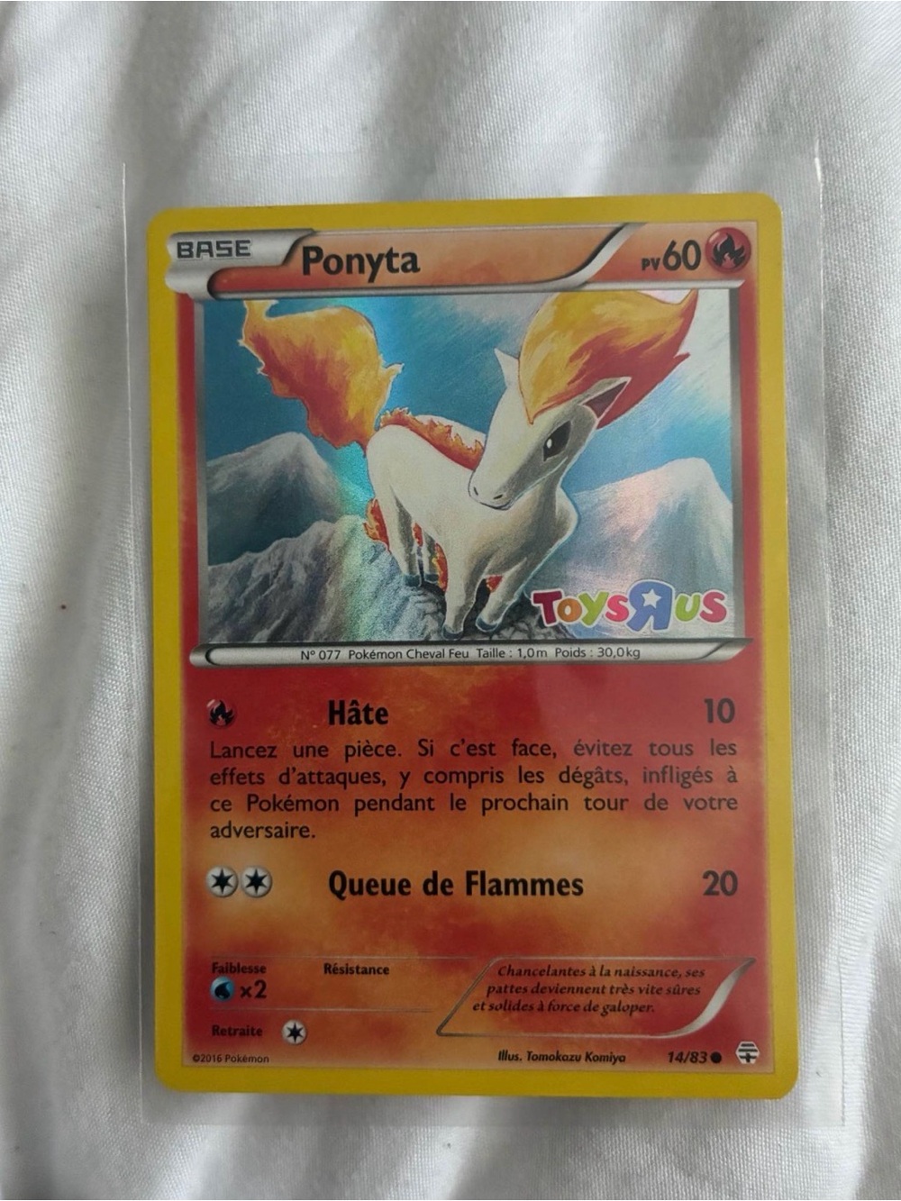 Ponyta Pokémon Collectible Card - Promo Toys ‘R’ us 2016 holo